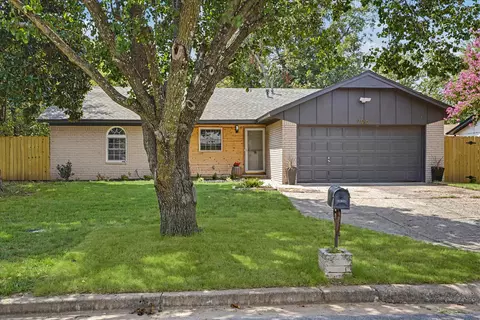 Exterior - 706 E Ave, Jenks, OK 74037 photo 2 of 7