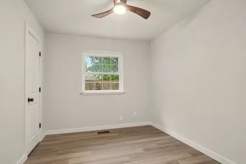 Bedroom - 706 E Ave, Jenks, OK 74037 photo 5 of 8