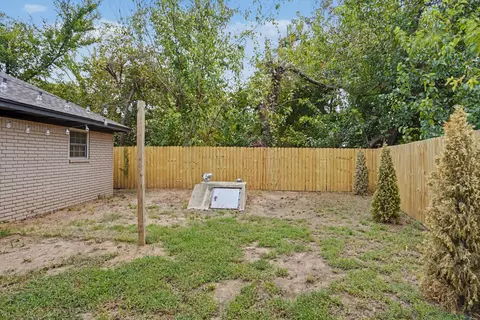 Exterior - 706 E Ave, Jenks, OK 74037 photo 5 of 7