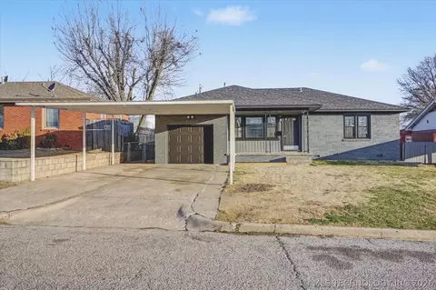 Exterior - 8943 E Marshall Pl, Tulsa, OK 74115 photo 2 of 2