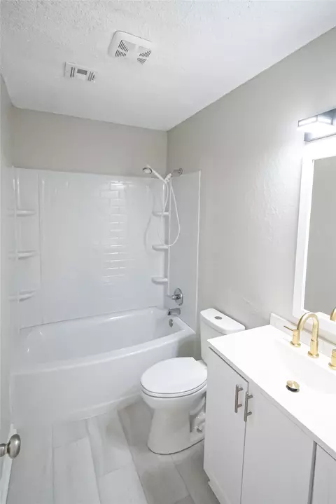 Bath - 16420 E 3rd St, Tulsa, OK 74108 photo 3 of 3
