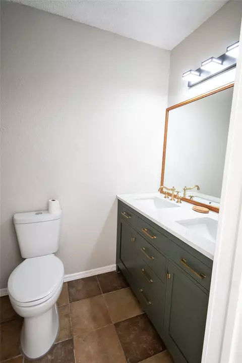 Bath - 16420 E 3rd St, Tulsa, OK 74108 photo 2 of 3