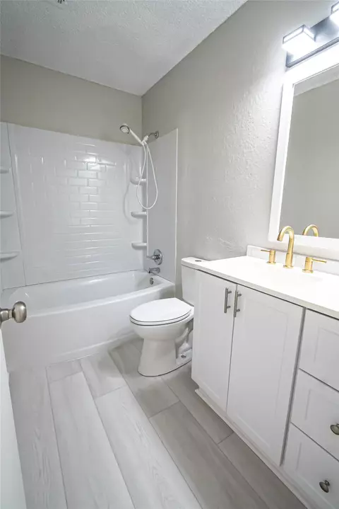 Bath - 16420 E 3rd St, Tulsa, OK 74108 photo 1 of 3