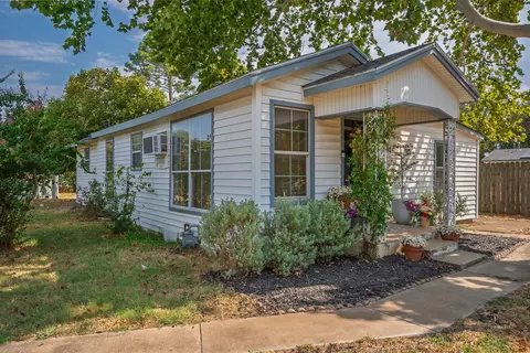 Exterior - 608 W Coleman, Colbert, OK 74733 photo 4 of 8