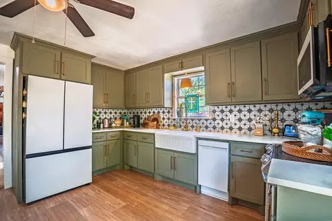 Kitchen - 608 W Coleman, Colbert, OK 74733 photo 1 of 6