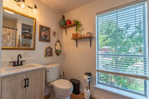 Bath - 608 W Coleman, Colbert, OK 74733 photo 1 of 2