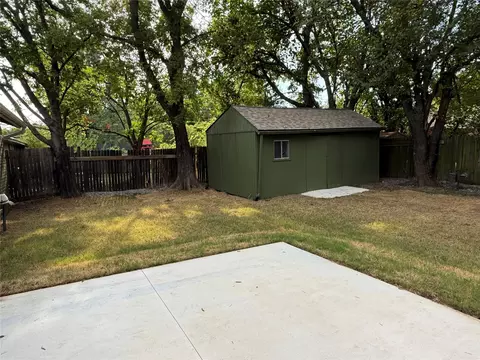Exterior - 13812 E 33rd St, Tulsa, OK 74134 photo 3 of 3