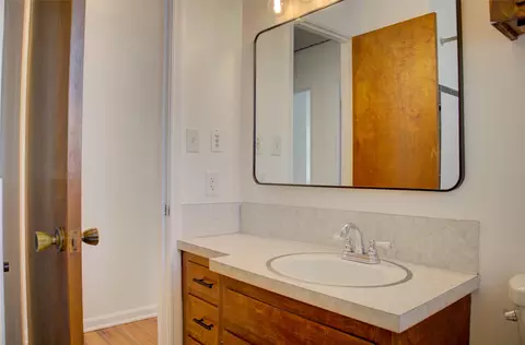 Bath - 3915 E 34th St, Tulsa, OK 74135 photo 2 of 5