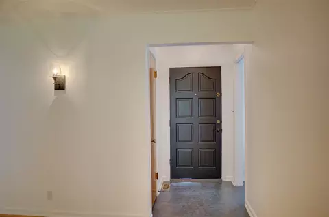 Entry Way - 3915 E 34th St, Tulsa, OK 74135 photo 1 of 2