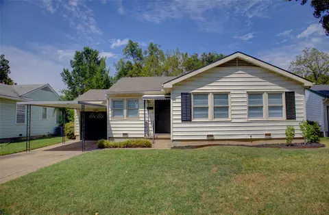 Exterior - 3915 E 34th St, Tulsa, OK 74135 photo 11 of 12