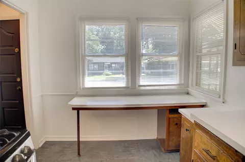 Kitchen - 3915 E 34th St, Tulsa, OK 74135 photo 5 of 6