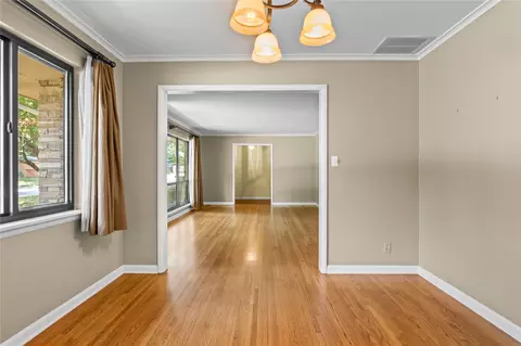 Living - 4164 E 43rd St, Tulsa, OK 74135 photo 6 of 10