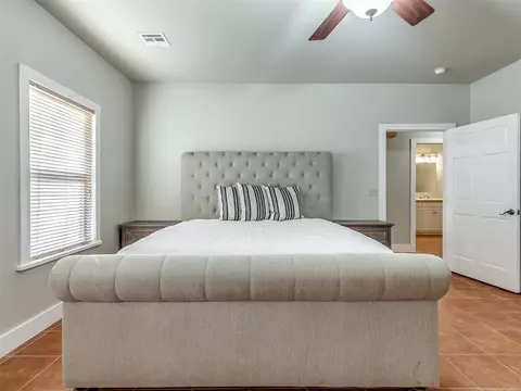 Bedroom - 1656 Mcnally Rd, Eufaula, OK 74432 photo 6 of 11