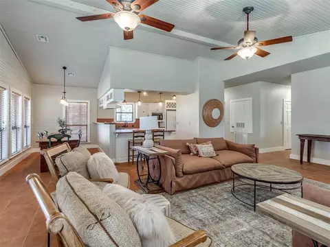 Living - 1656 Mcnally Rd, Eufaula, OK 74432 photo 7 of 7