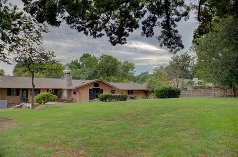 Exterior - 2879 E 34th St, Tulsa, OK 74105 photo 5 of 10