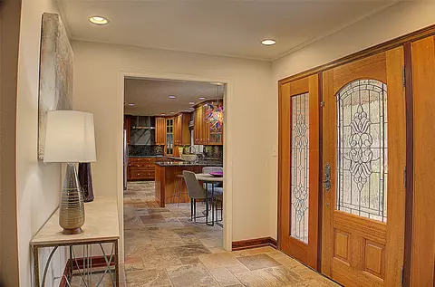Entry Way - 2879 E 34th St, Tulsa, OK 74105 photo 1 of 2
