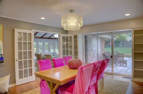 Dining - 2879 E 34th St, Tulsa, OK 74105 photo 3 of 4