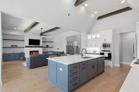Kitchen - 2928 E 141st Ct S, Bixby, OK 74008 photo 6 of 6