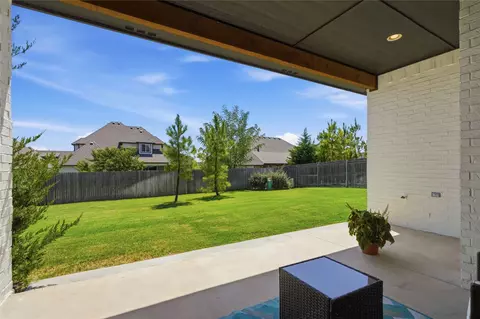 Exterior - 2928 E 141st Ct S, Bixby, OK 74008 photo 3 of 9