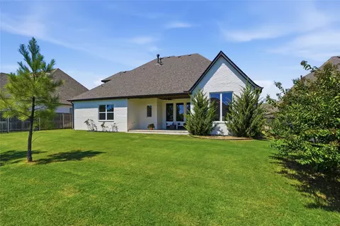 Exterior - 2928 E 141st Ct S, Bixby, OK 74008 photo 5 of 9