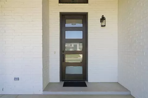 Entry Way - 2928 E 141st Ct S, Bixby, OK 74008 photo 7 of 7