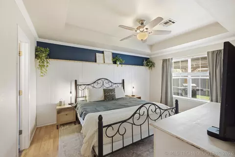 Bedroom - 474 E 142nd Pl, Glenpool, OK 74033 photo 1 of 3