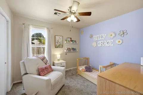 Bedroom - 474 E 142nd Pl, Glenpool, OK 74033 photo 3 of 3