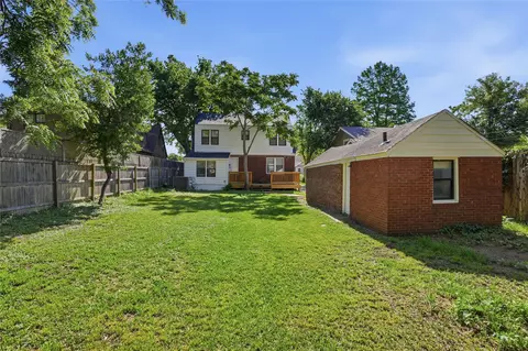 Exterior - 1628 S Victor Ave, Tulsa, OK 74104 photo 4 of 5