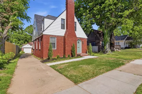 Exterior - 1628 S Victor Ave, Tulsa, OK 74104 photo 3 of 5
