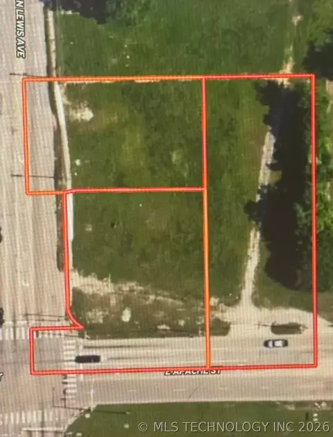2401 E Apache St, Tulsa, OK 74110 photo 2