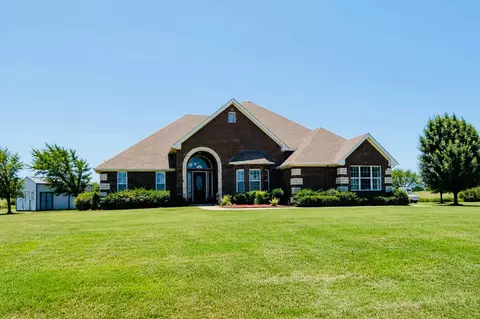 16674 Shebester, Madill, OK 73446
