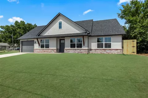 Exterior - 1047 E Young St, Tulsa, OK 74106 photo 3 of 6