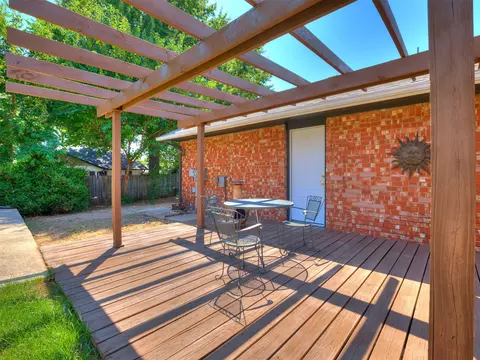Exterior - 8308 E 107th Pl, Tulsa, OK 74133 photo 3 of 15