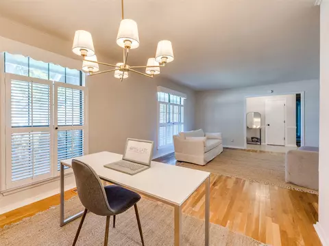 Living - 8308 E 107th Pl, Tulsa, OK 74133 photo 5 of 10