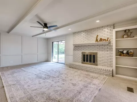 Living - 8308 E 107th Pl, Tulsa, OK 74133 photo 8 of 10