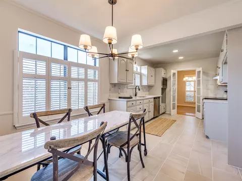 Dining - 8308 E 107th Pl, Tulsa, OK 74133 photo 1 of 3