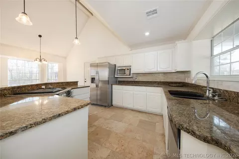 Kitchen - 291 Cedar Ridge Rd, Eufaula, OK 74432 photo 1 of 1