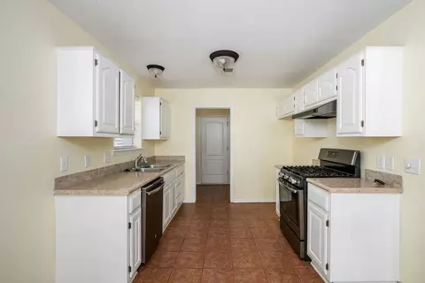 Entry Way - 19638 E 38th Pl S, Broken Arrow, OK 74014 photo 1 of 2