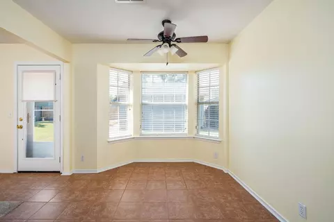 Living - 19638 E 38th Pl S, Broken Arrow, OK 74014 photo 5 of 5