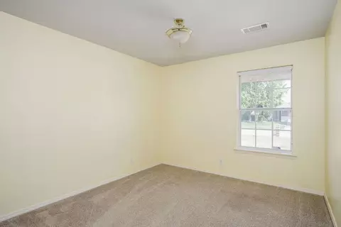Bedroom - 19638 E 38th Pl S, Broken Arrow, OK 74014 photo 3 of 6