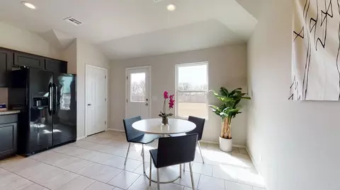 Dining - 1607 E Honolulu Pl, Broken Arrow, OK 74012 photo 2 of 2