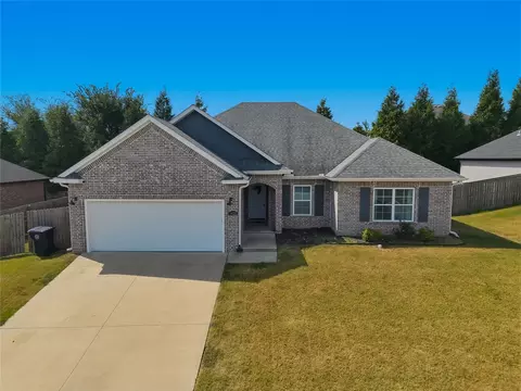 1421 Colonel Mcneil, Prairie Grove, AR 72753