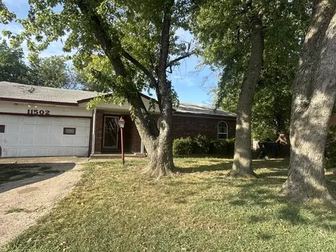 Exterior - 11502 E 64th St N, Broken Arrow, OK 74012 photo 2 of 10