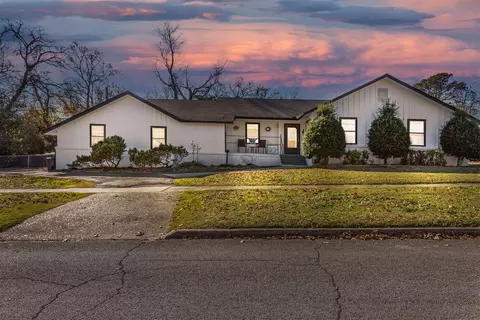 515 W Delaware St, Tahlequah, OK 74464