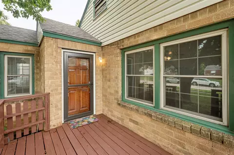 Exterior - 2520 E 2nd St, Tulsa, OK 74104 photo 5 of 14
