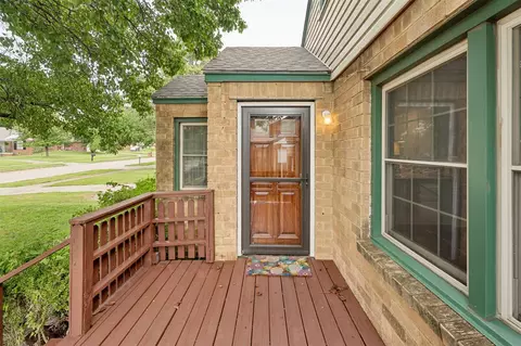 Exterior - 2520 E 2nd St, Tulsa, OK 74104 photo 6 of 14