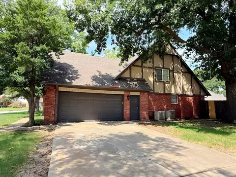 Exterior - 7043 E 77th Pl, Tulsa, OK 74133 photo 2 of 5