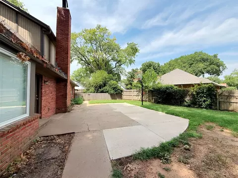 Exterior - 7043 E 77th Pl, Tulsa, OK 74133 photo 4 of 5