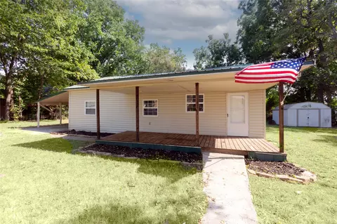 214 W Ada Ave, Wilburton, OK 74578