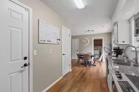 Entry Way - 104 E Pine Ct, Skiatook, OK 74070 photo 1 of 1